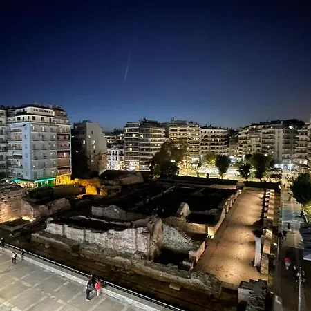 Galerius Palace View By Agora Flats Apartment
